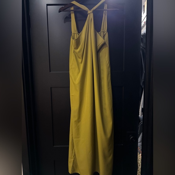 Commense Lime Green Midi Dress - Picture 2 of 4